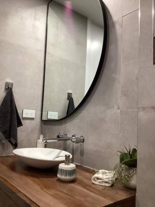 Appartamento In The Heart Of Port Melbourne Esterno foto