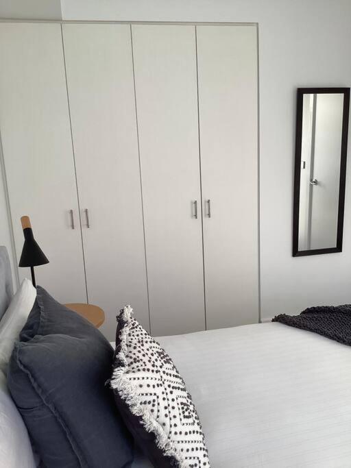 Appartamento In The Heart Of Port Melbourne Esterno foto
