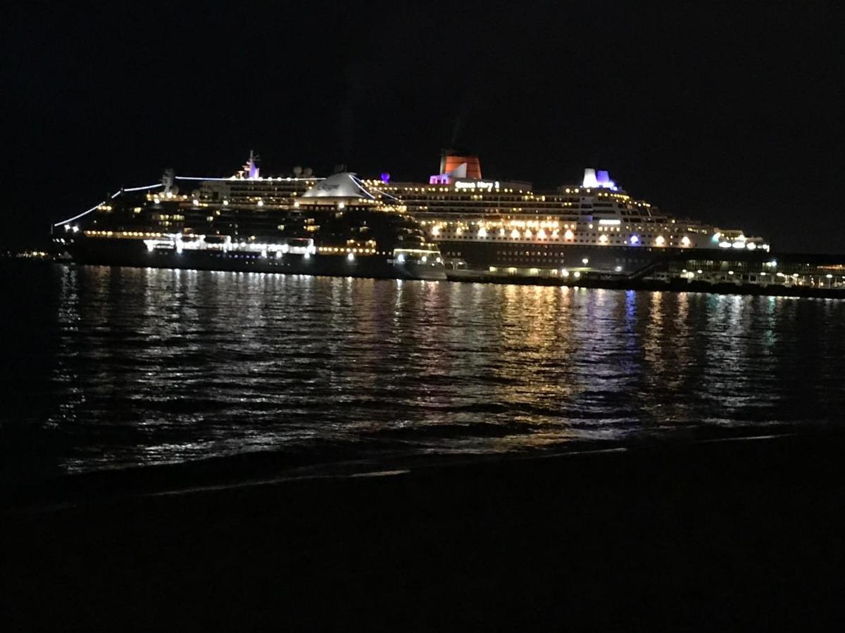 Appartamento In The Heart Of Port Melbourne Esterno foto